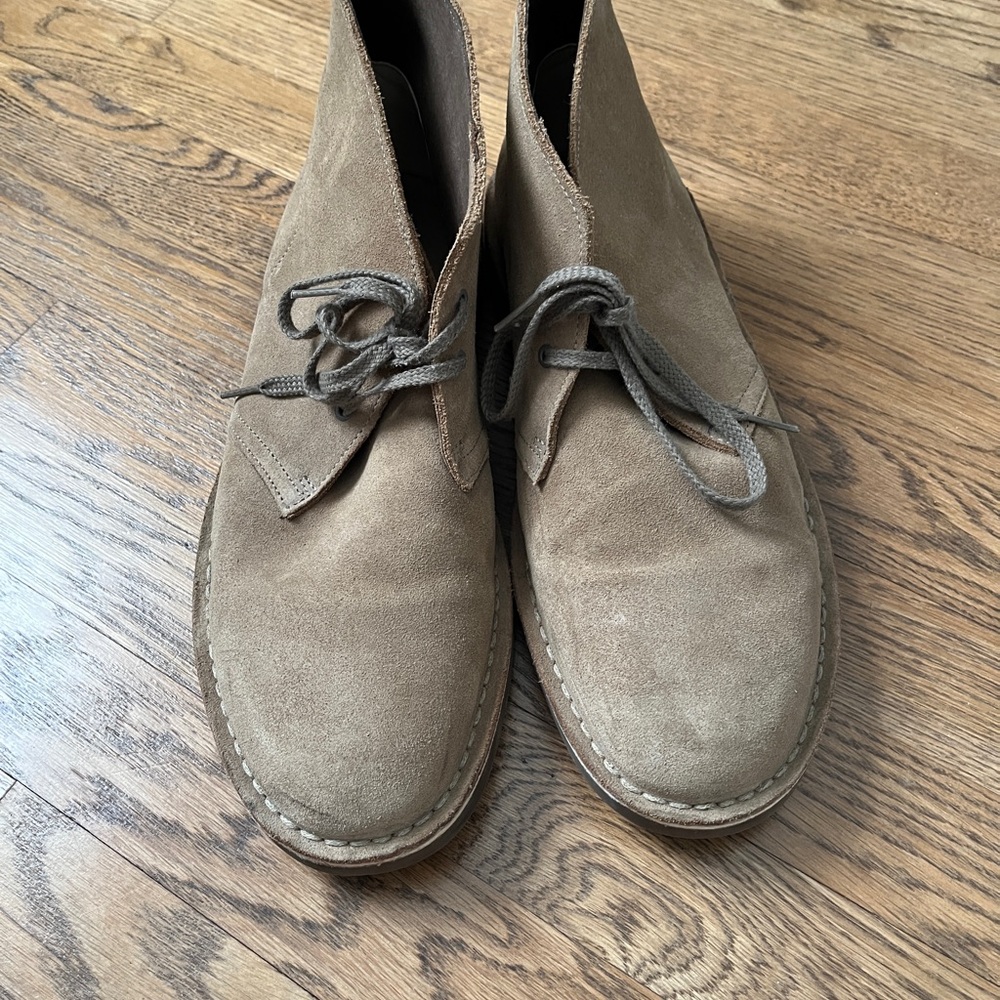 Clarks Men's Brown Suede Chukka Boots